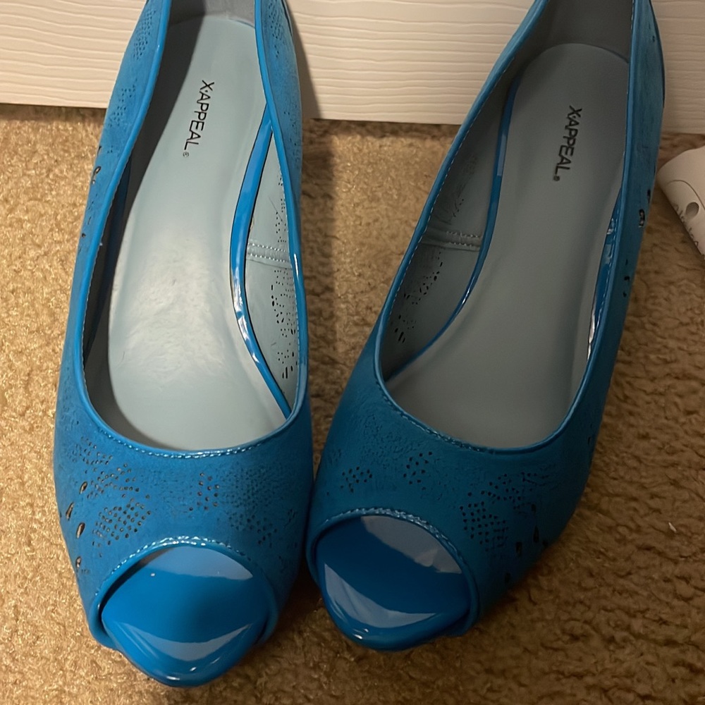 SA Xappeal blue laser cut heels size 10